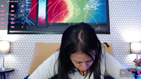 Kami online show from April 7, 2026, 8:09 pm