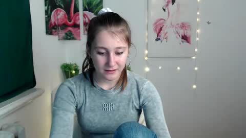 kamilla_love_ online show from October 7, 2025, 12:46 pm