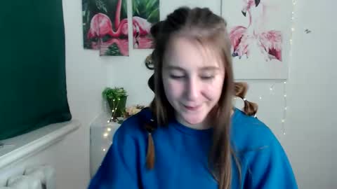 kamilla_love_ online show from October 30, 2025, 1:23 pm
