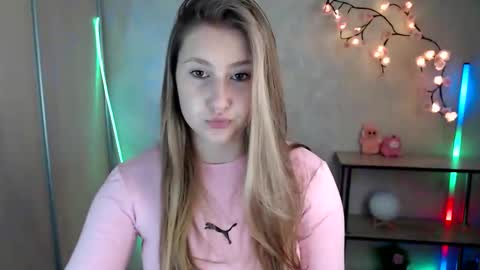 Snapshot of kamilla_love_ chatting on June 2, 2026, 12:18 pm kamilla_love_ online show from June 2, 2026, 12:18 pm