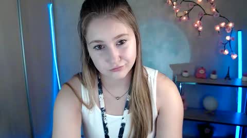 Snapshot of kamilla_love_ chatting on June 5, 2026, 12:11 pm kamilla_love_ online show from June 5, 2026, 12:11 pm