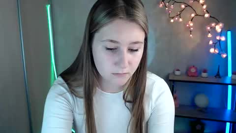 Snapshot of kamilla_love_ chatting on June 8, 2026, 11:54 am kamilla_love_ online show from June 8, 2026, 11:54 am