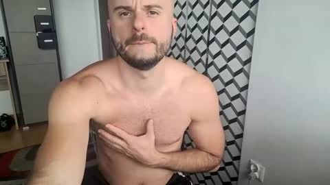 kamiloss__of online show from September 19, 2025, 11:00 am