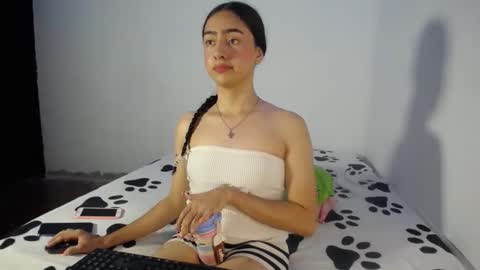 Snapshot of kammi_candy chatting on March 1, 2026, 2:46 am -- kammi -- online show from March 1, 2026, 2:46 am