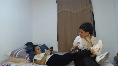 kammy   y   camila online show from May 19, 2026, 11:11 pm