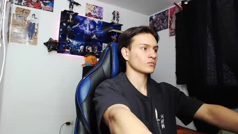 andres online show from October 11, 2025, 3:43 pm