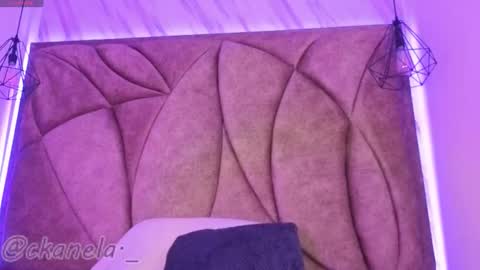 Cami online show from November 12, 2025, 12:16 pm