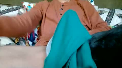 kaonashi69 online show from November 3, 2025, 1:45 pm