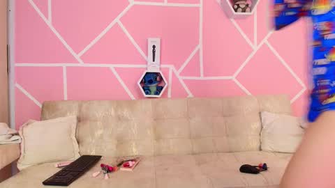 kaoriille online show from January 26, 2025, 4:30 pm