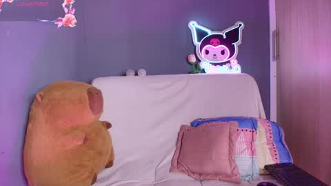 kaoriille online show from February 4, 2026, 5:57 am