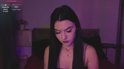 kara_life online show from October 14, 2025, 1:17 am