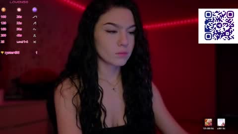 Snapshot of kara_life chatting on April 7, 2026, 12:44 am kara_life online show from April 7, 2026, 12:44 am