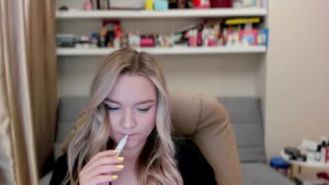 Snapshot of kara_smith_ chatting on July 12, 2026, 12:23 am Kara. Off from 15th till 24th of December online show from July 12, 2026, 12:23 am