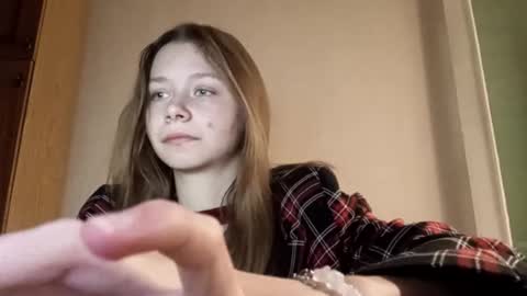 Ria online show from December 14, 2025, 8:24 pm