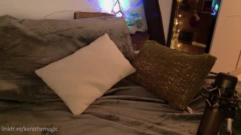 I am here around 5am GMT karathemagic online show from February 1, 2025, 4:03 am