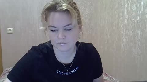 karennelsonx online show from January 18, 2025, 1:29 pm
