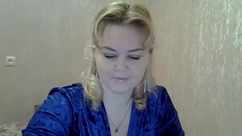 karennelsonx online show from January 24, 2025, 1:25 pm