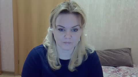 karennelsonx online show from March 9, 2025, 4:11 pm