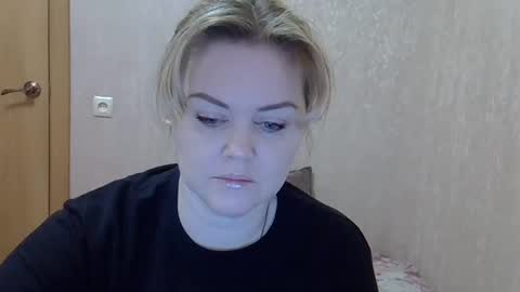 karennelsonx online show from March 12, 2025, 1:51 pm