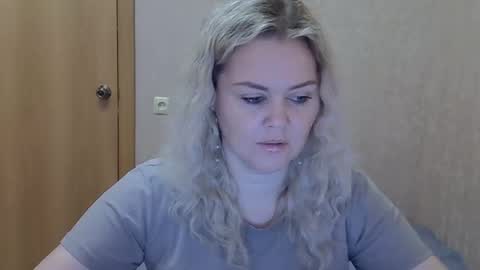 karennelsonx online show from March 2, 2026, 8:32 am