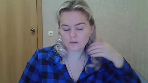 karennelsonx online show from March 11, 2026, 1:06 pm