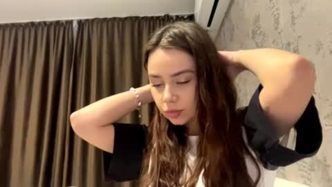 Snapshot of kareystutsman chatting on December 16, 2025, 6:35 pm kareystutsman online show from December 16, 2025, 6:35 pm