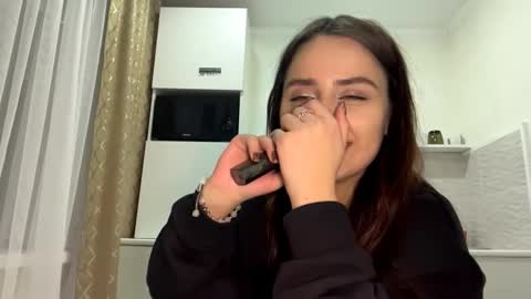 Snapshot of kareystutsman chatting on December 22, 2025, 7:44 pm kareystutsman online show from December 22, 2025, 7:44 pm