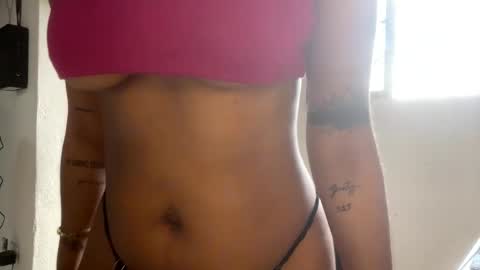 Snapshot of kariina_candy chatting on June 1, 2026, 3:36 pm kariina candy and fox online show from June 1, 2026, 3:36 pm