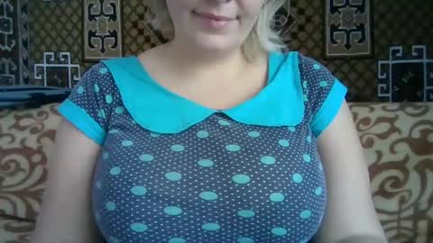 Snapshot of karilina_hi chatting on December 12, 2024, 8:25 am Karilina Hi online show from December 12, 2024, 8:25 am