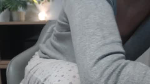 You can call me K  online show from October 17, 2025, 6:16 am