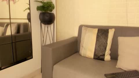 Kari online show from October 22, 2025, 11:32 am