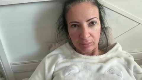 Snapshot of karinablair chatting on November 24, 2025, 7:41 am Karina online show from November 24, 2025, 7:41 am