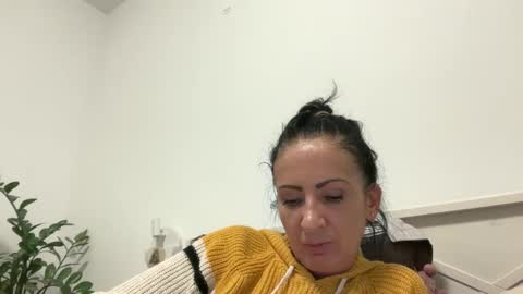 Snapshot of karinablair chatting on December 22, 2025, 5:04 am Karina online show from December 22, 2025, 5:04 am