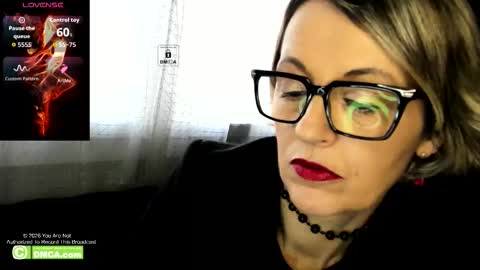 karinabrando online show from February 5, 2026, 10:20 am