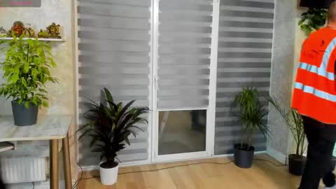 Snapshot of karinadeniss chatting on December 13, 2024, 6:05 pm Onlyfans cute valerri Real Nme Valerri online show from December 13, 2024, 6:05 pm