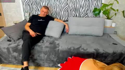 Snapshot of karinadeniss chatting on December 24, 2024, 5:13 pm Onlyfans cute valerri Real Nme Valerri online show from December 24, 2024, 5:13 pm