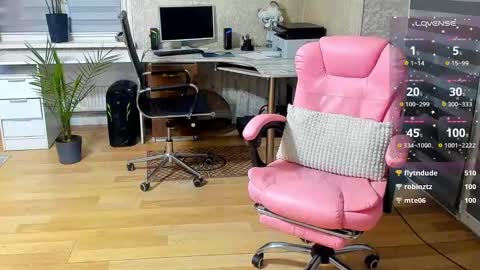 Snapshot of karinadeniss chatting on January 13, 2025, 5:33 pm Onlyfans cute valerri Real Nme Valerri online show from January 13, 2025, 5:33 pm