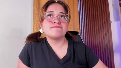 karinasanchezz online show from September 23, 2025, 2:20 pm