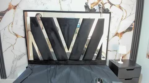 KarinaSimonz online show from October 5, 2025, 1:42 pm