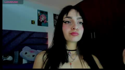 Snapshot of karinna__raven chatting on May 28, 2026, 9:45 pm KARINNA RAVEN online show from May 28, 2026, 9:45 pm