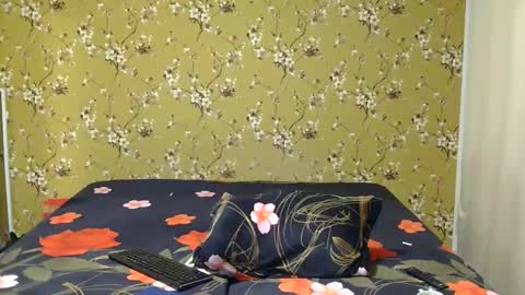 Snapshot of karla318103 chatting on February 28, 2026, 6:42 pm Karla online show from February 28, 2026, 6:42 pm