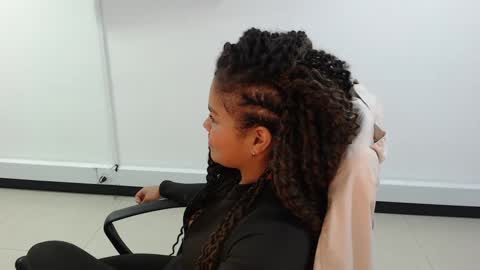 karla_cg online show from February 18, 2025, 2:05 am