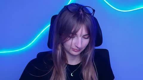 Karla online show from September 12, 2025, 11:10 am