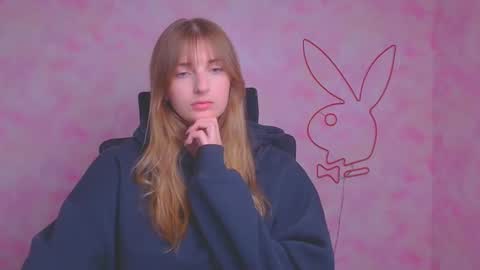 Karla online show from September 26, 2025, 5:11 am