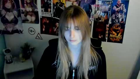 Karla online show from October 13, 2025, 12:16 pm