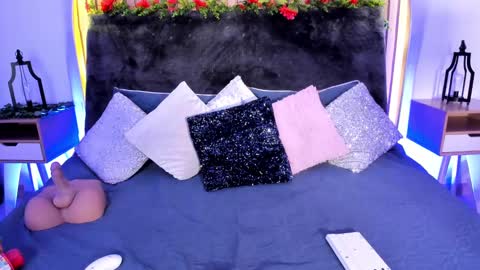 Karla Gonzaless online show from February 5, 2025, 10:01 pm