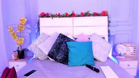 Karla Gonzaless online show from March 11, 2025, 6:52 pm