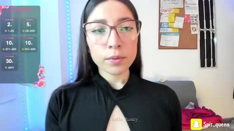 Snapshot of karla_honey_ chatting on June 9, 2026, 1:45 pm Karla online show from June 9, 2026, 1:45 pm
