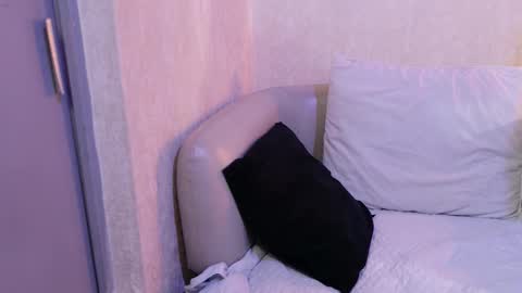 Snapshot of karla_sm chatting on January 15, 2026, 11:37 am karla_sm online show from January 15, 2026, 11:37 am