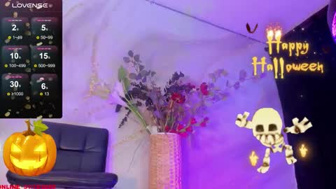 KARLA online show from October 31, 2025, 1:45 pm